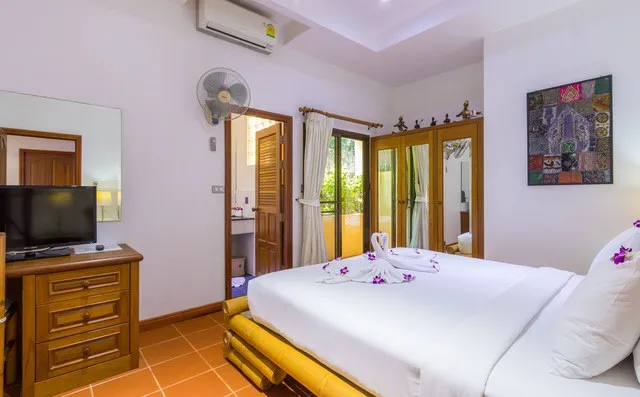En-suite bathroom in every bedroom